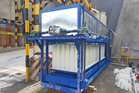 2臺3噸塊冰機，深圳隧道降溫